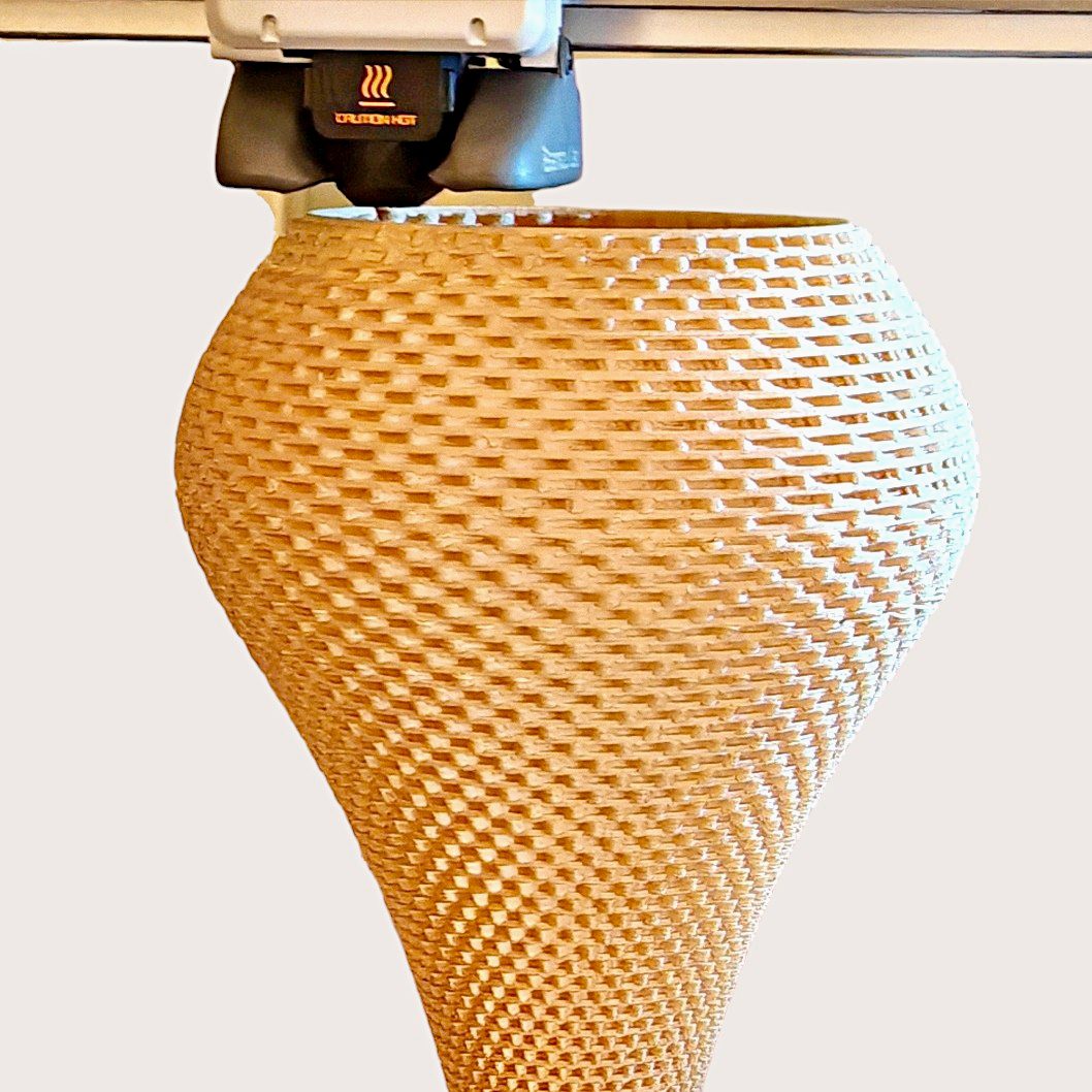 3D printer printa vazu